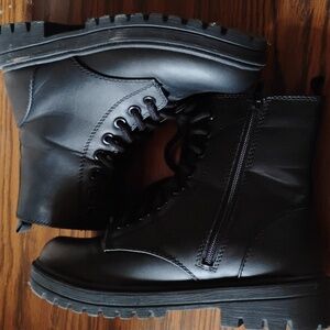 Unr8ed Side Zip Lace Up Moto Boots Size 8W